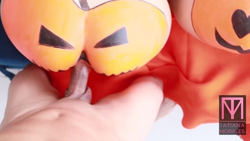 Pornhub - Tati Charl - I Prepare A Surprise With 2 Pumpkins For My Boyfriend